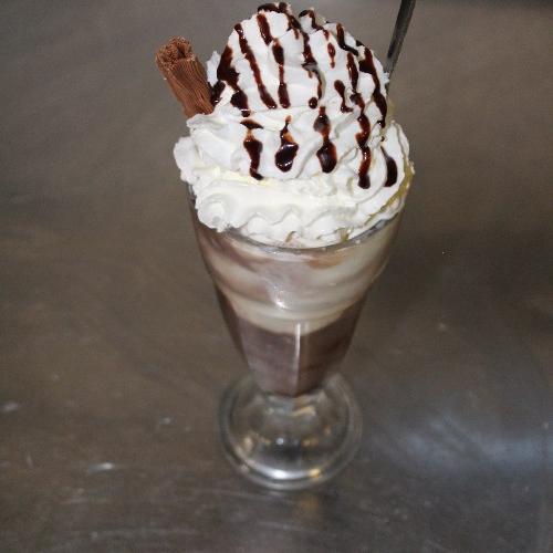 Ice cream & Chocolate Flake