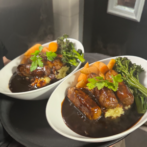 Sausages & mash & veg